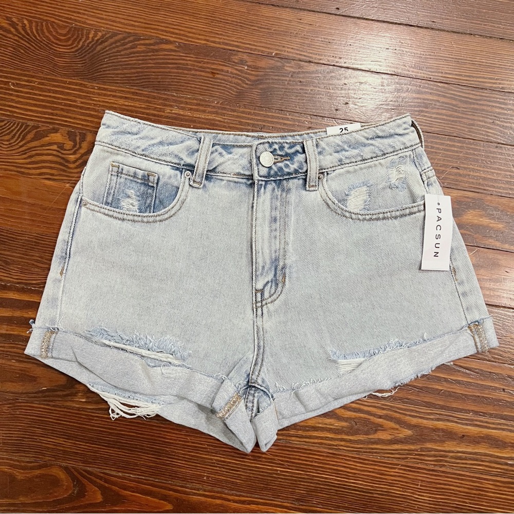 PacSun Light Blue Denim Mom Shorts - Size 25